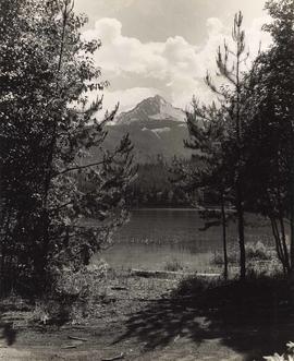 Gun Lake near Bralorne, scenic collection