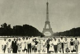 JNF Tour group [in front of the Eiffel Tower]