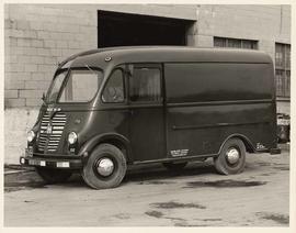 Mainland Transfer Co. Ltd., Metro van