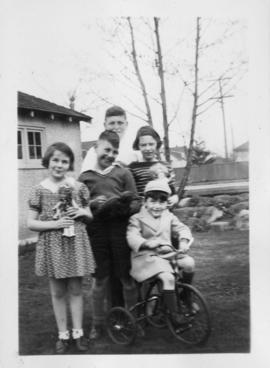 Helen and Ted Soskin with Ralph, June, and David Stein