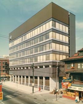 Exterior final, Royal Bank of Canada, Granville & Robson Branch