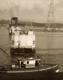 Boats at the site of the damage, Second Narrows Bridge collapse